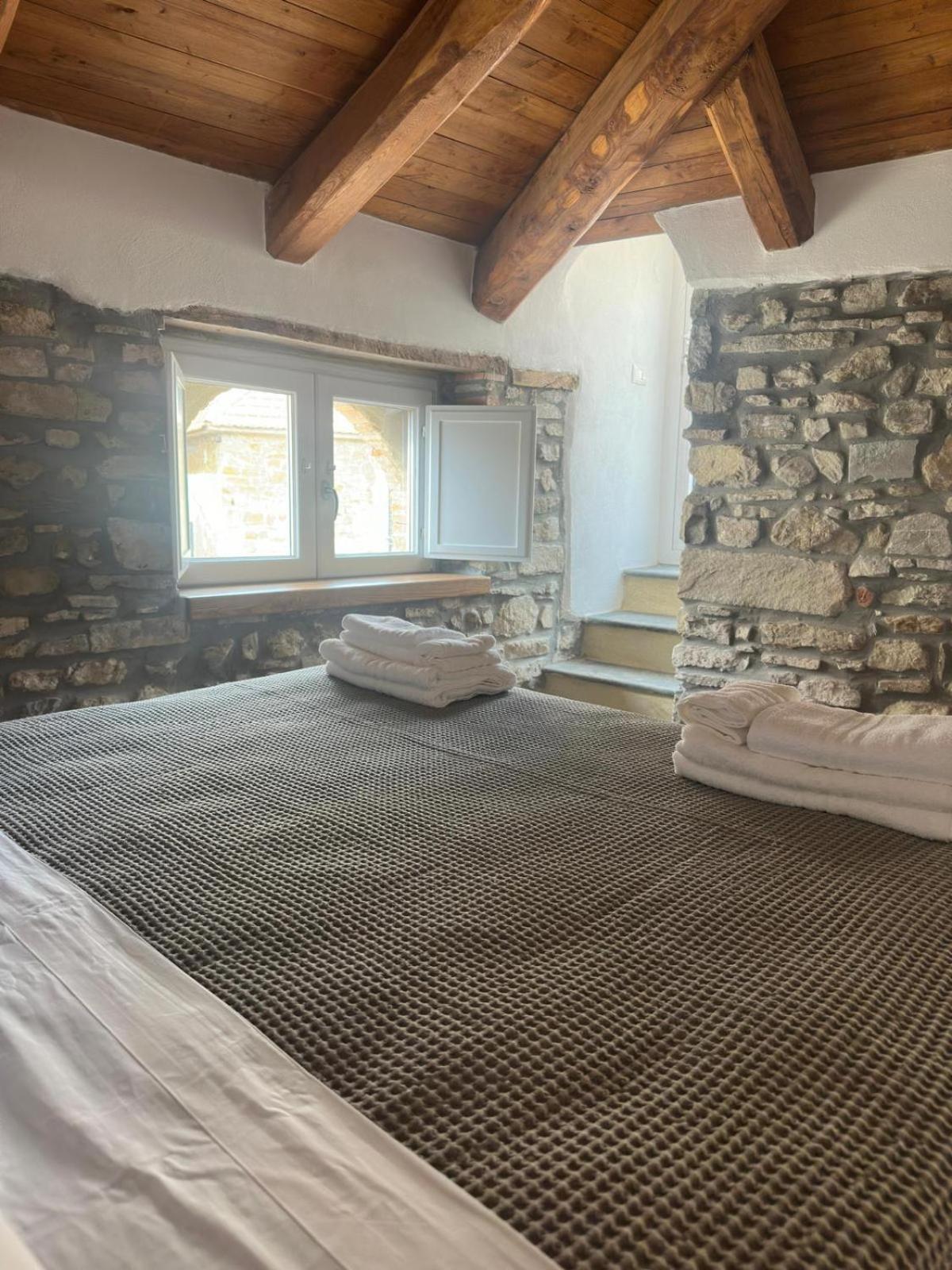 카스텔라바테 La Mansarda B&B 외부 사진